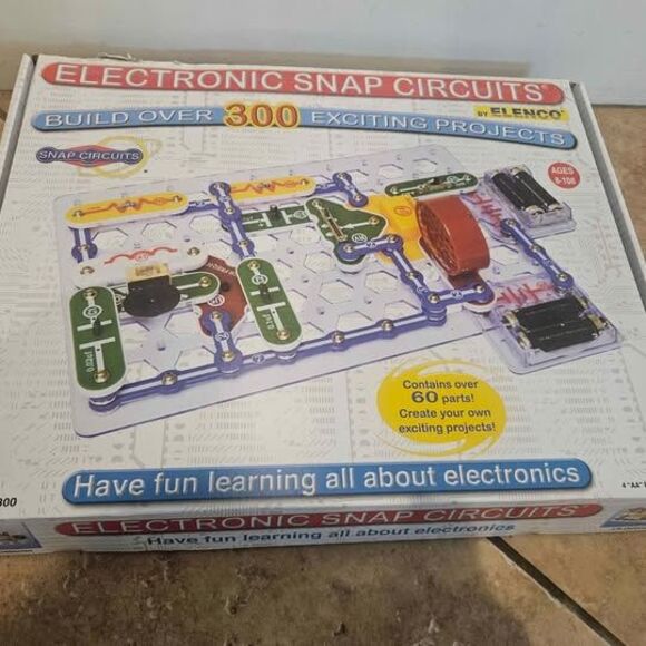 Electronic Snap Circuit Projects For Kids - Picture 1 of 4